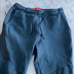 Men’s Nike Tech-Fit fleece sweatpants